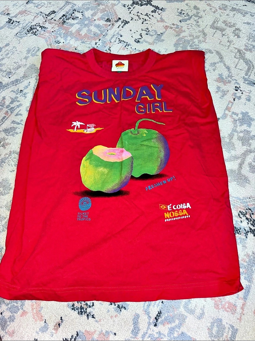 Farm Sunday Girl Graphic Tee in Red Size Small Like New